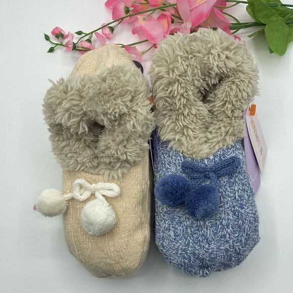 Women's Knit Fuzzy Faux Fur Printed Slipper Socks 2-Pack Shoe Size 4-10 - Picture 1 of 6